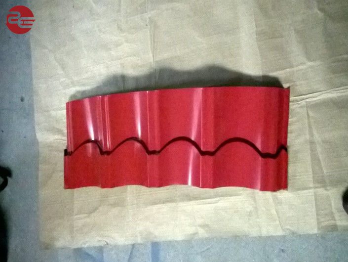 De Bouwmaterialen kleuren Met een laag bedekte Dakwerkbladen met Aluminium Golf Rode Kleur