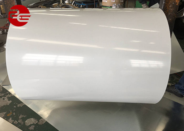 De zachte Hardheidsppgi PPGL GI Kleur bedekte Gegalvaniseerde Staalrol 6001250mm Breedte met een laag